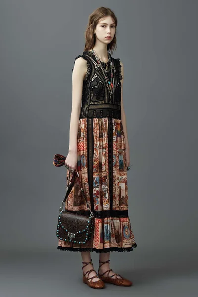 Look 50